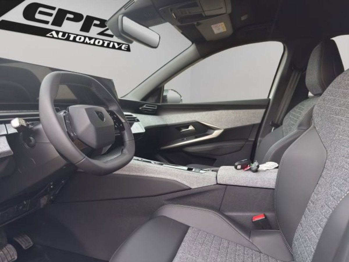 Peugeot 3008 1.2 hybrid GT Exclusive 145cv e-dcs6 (9)