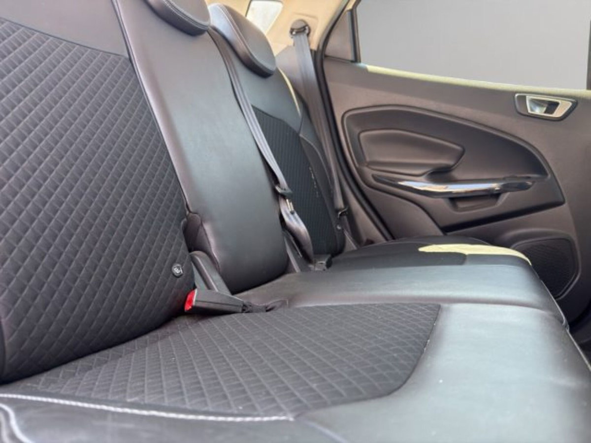 Ford EcoSport 1.5 TDCi 95 CV Titanium S (19)