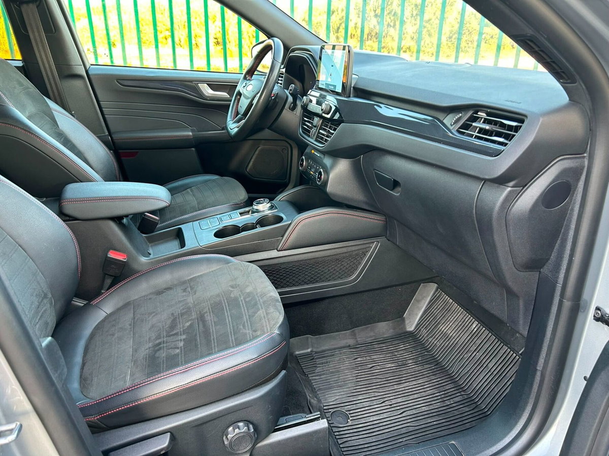 Ford Kuga 2.0 EcoBlue 120 CV aut. 2WD ST-Line X (17)