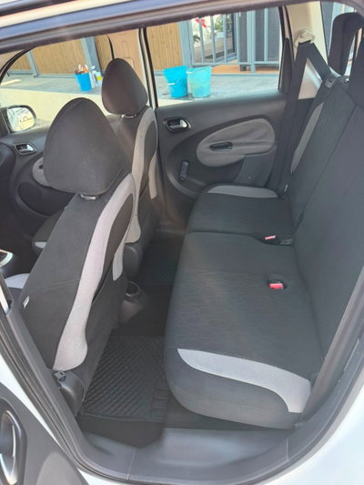 Citroen C3 Picasso 1.6 HDi 90 Exclusive Theatre (9)