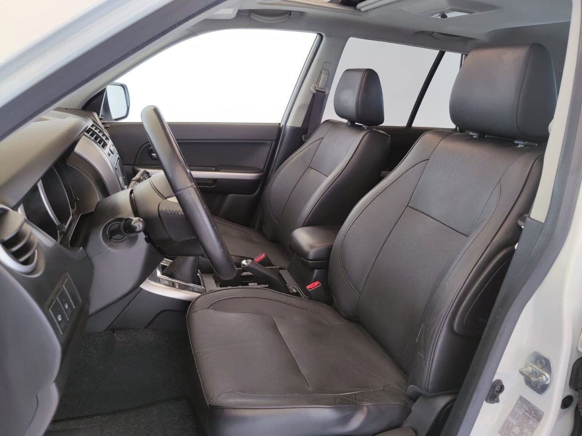 Suzuki Grand Vitara 1.9 DDiS 5 porte Evolution (11)