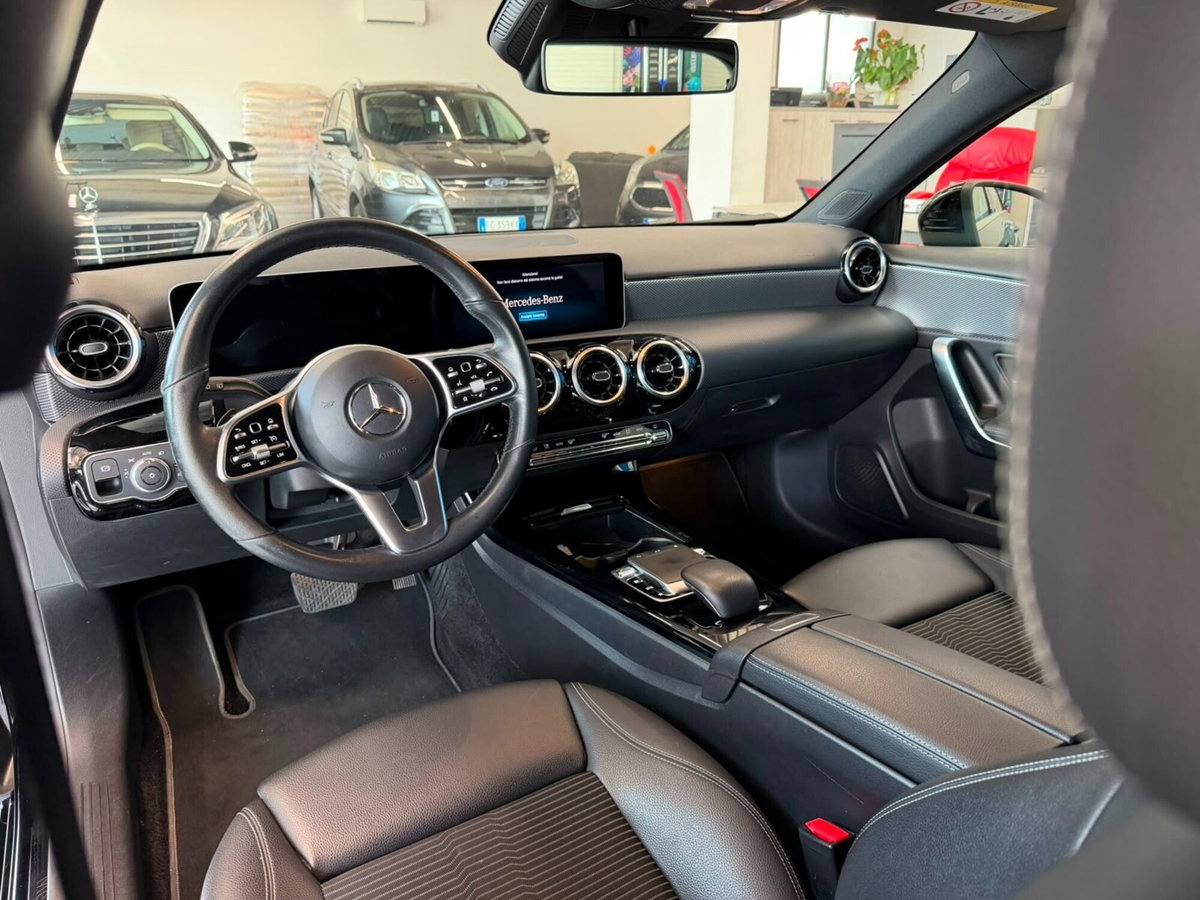 Mercedes-Benz Classe A 180 d Automatic Executive (11)