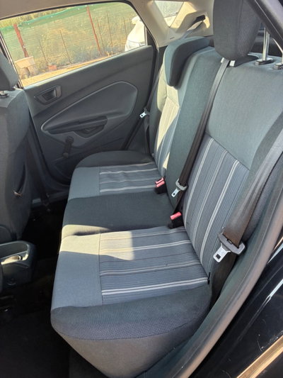 Ford Fiesta 1.4 TDCi 5p. Titanium (10)