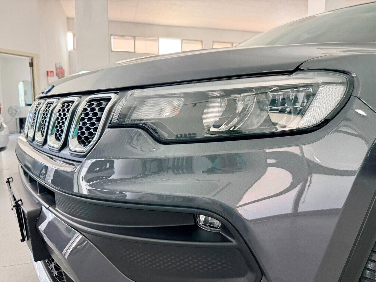 Jeep Compass 1.3 T4 190CV PHEV AT6 4xe Limited (10)