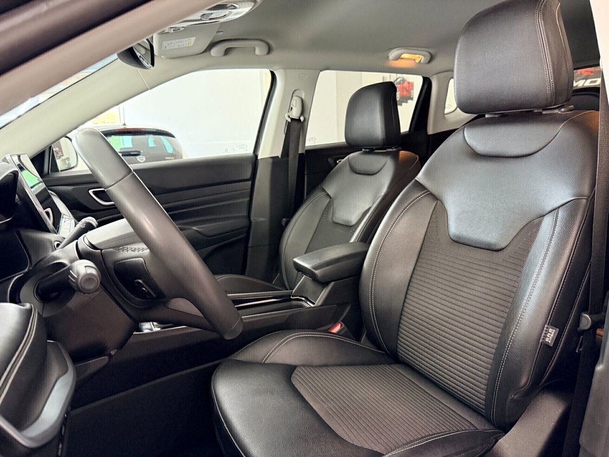 Jeep Compass 1.3 T4 190CV PHEV AT6 4xe Limited (17)