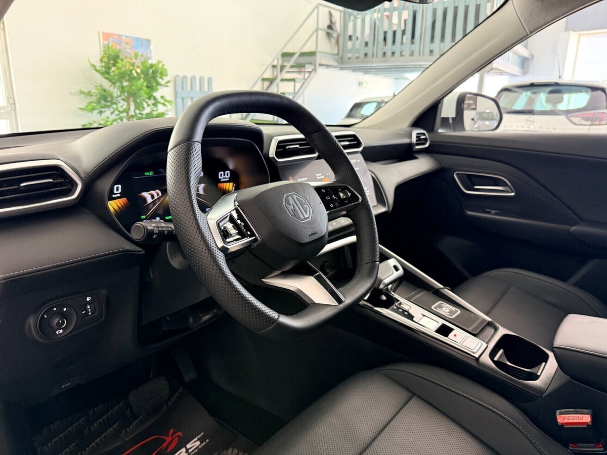 Mg ZS ZS 1.5 Luxury (19)