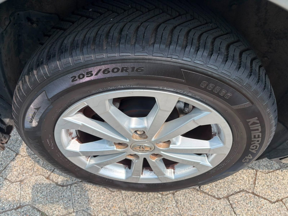 Toyota Verso 1.6 Sol 7 posti (16)