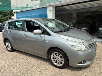 Toyota Verso 1.6 Sol 7 posti (3)