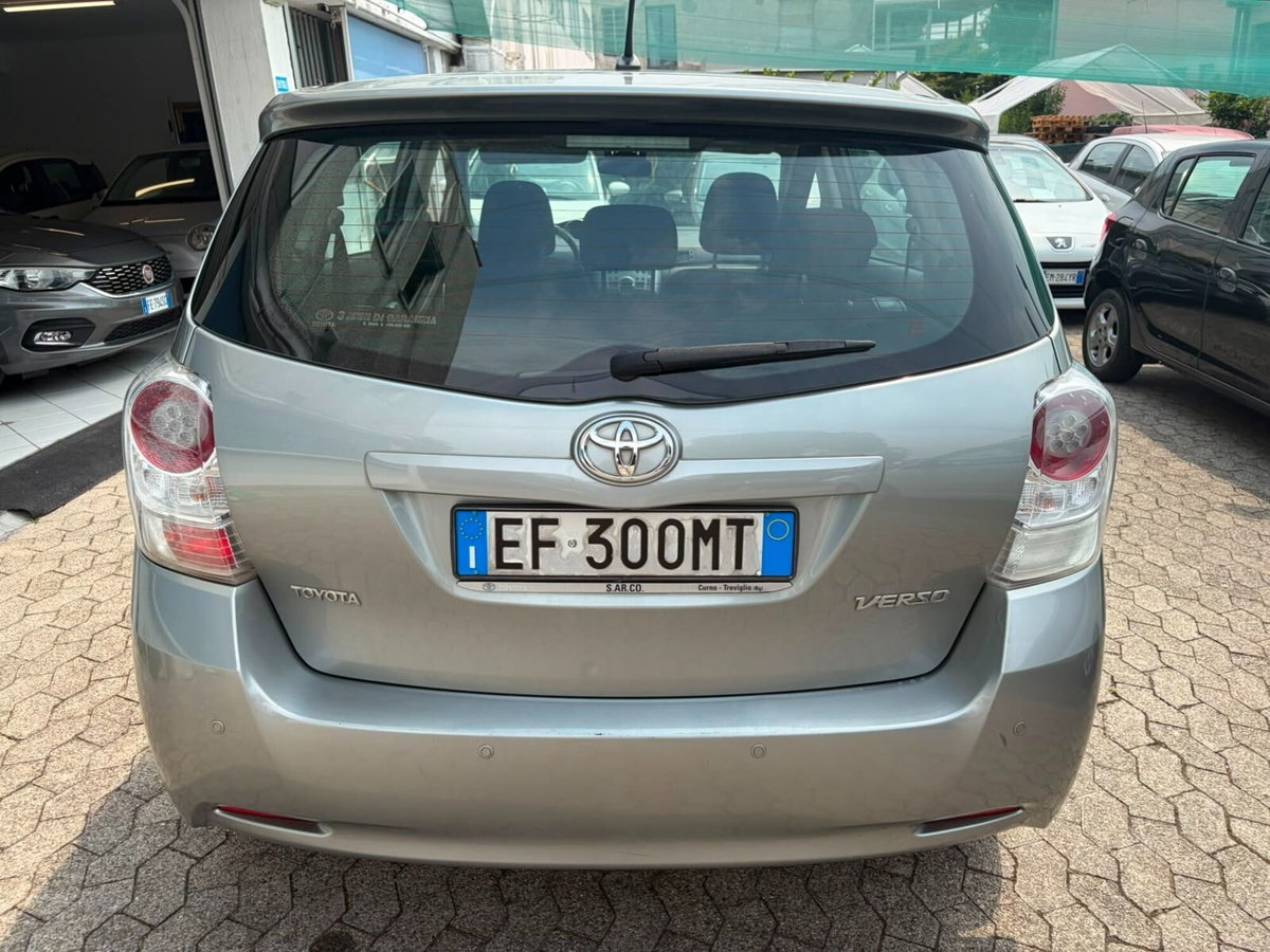 Toyota Verso 1.6 Sol 7 posti (5)