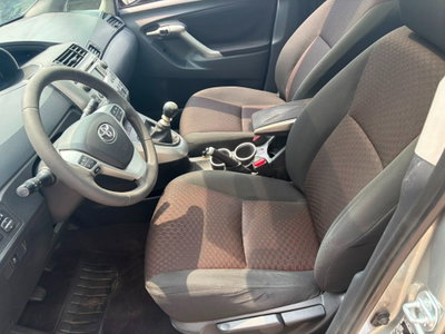 Toyota Verso 1.6 Sol 7 posti (7)