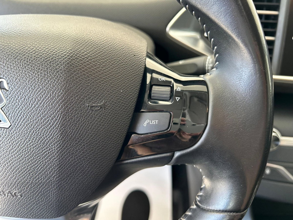Peugeot 308 SW BlueHDi 120 S&S Business (17)
