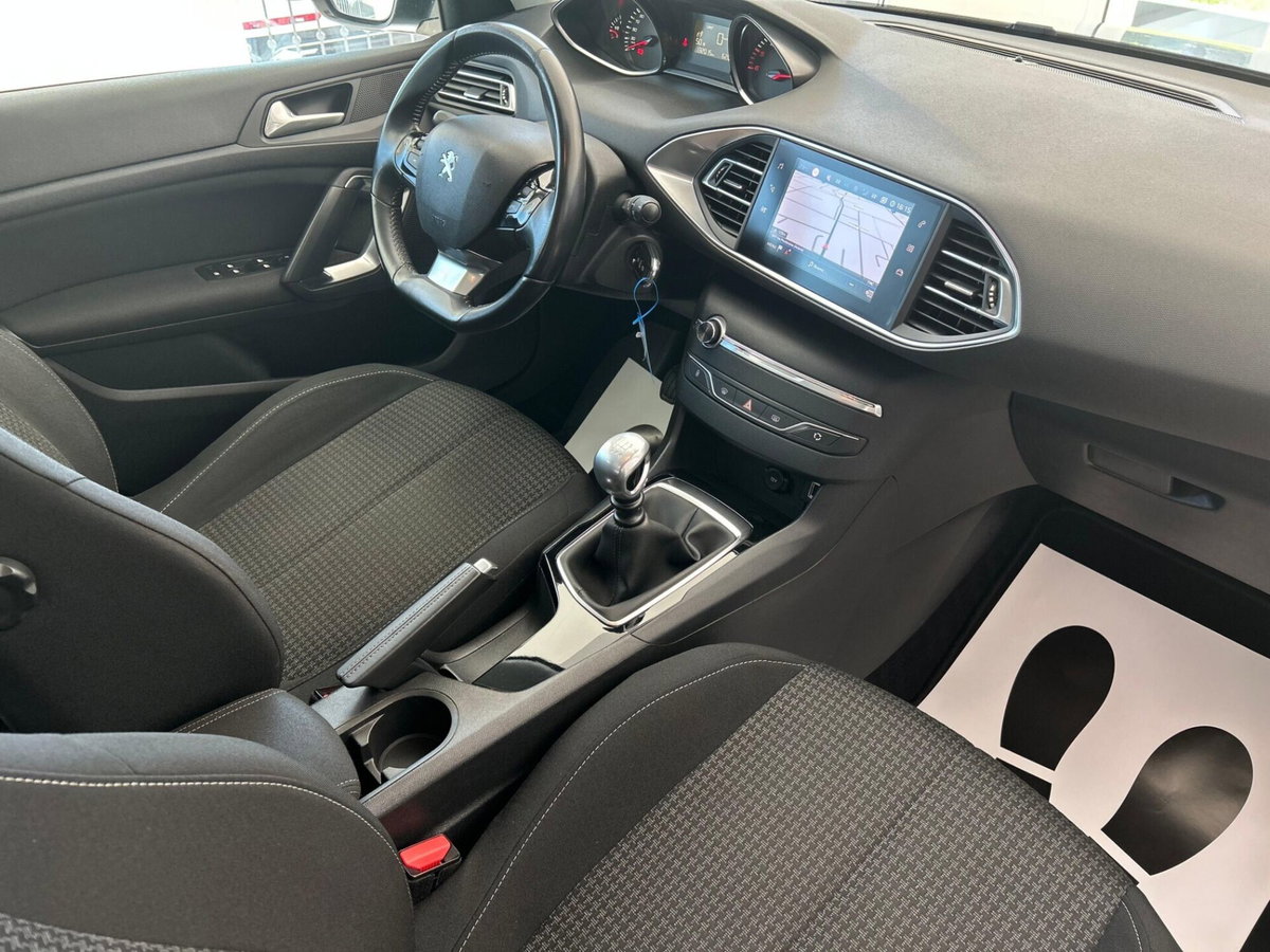 Peugeot 308 SW BlueHDi 120 S&S Business (8)