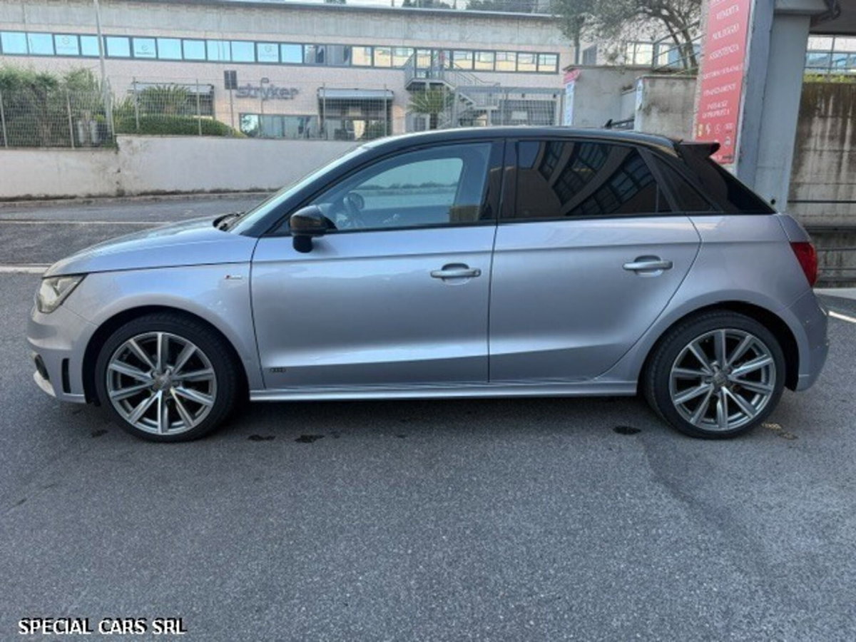 Audi A1 Sportback 1.6 TDI S tronic Admired (4)