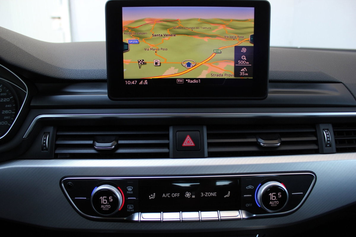 Audi A4 2.0 TDI 150 CV ultra S tronic Business Sport (19)