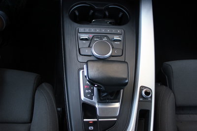 Audi A4 2.0 TDI 150 CV ultra S tronic Business Sport (20)