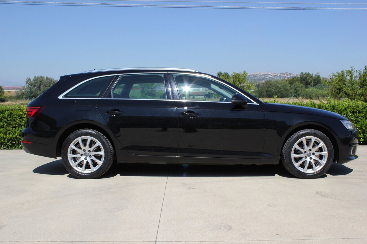 Audi A4 2.0 TDI 150 CV ultra S tronic Business Sport (3)