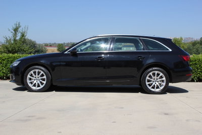 Audi A4 2.0 TDI 150 CV ultra S tronic Business Sport (4)