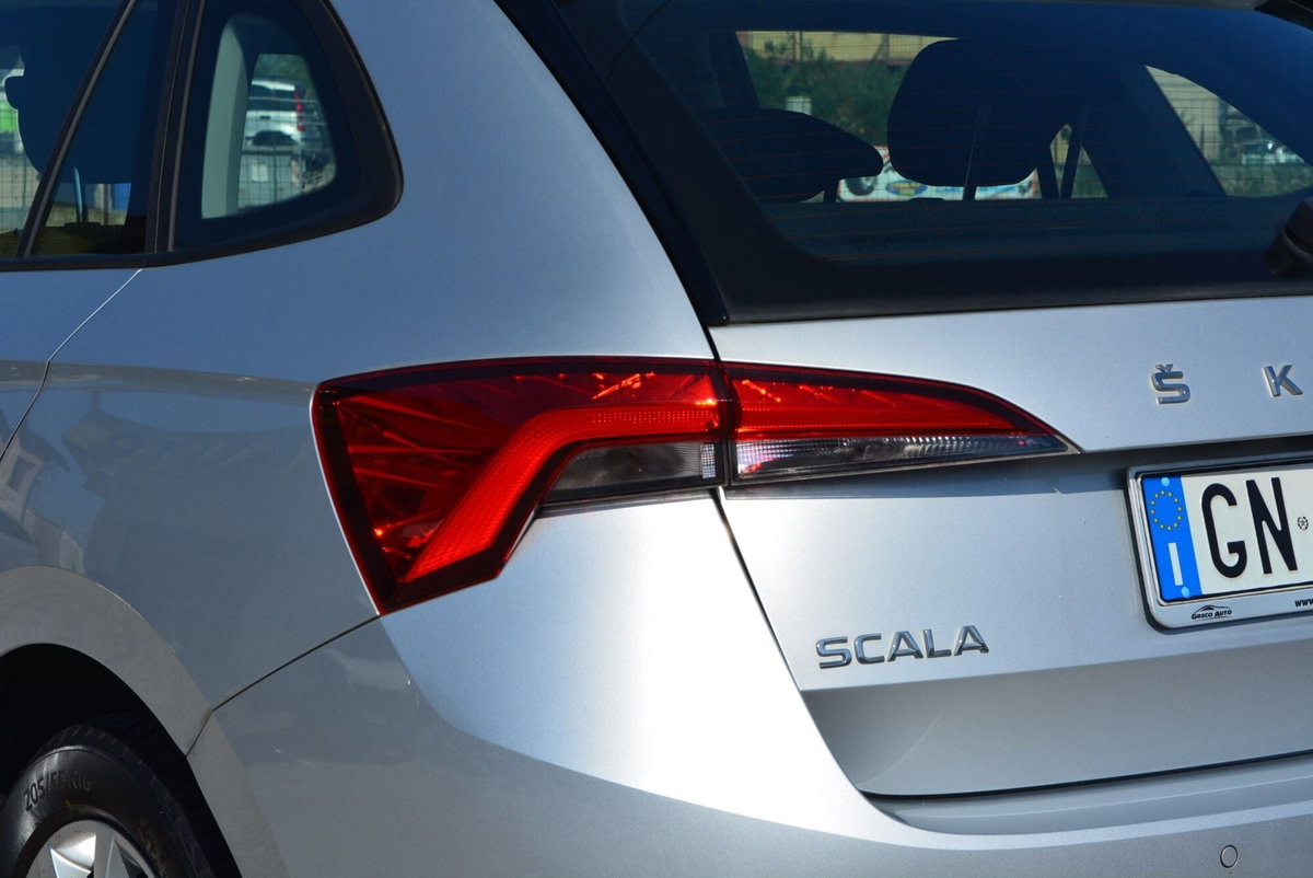 Skoda Scala 1.0 TSI 110 CV DSG Ambition (7)