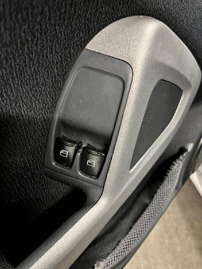 smart Fortwo 1000 52 kW MHD coupé passion (10)