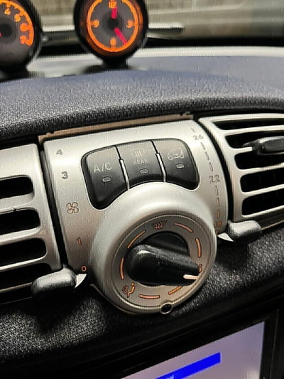 smart Fortwo 1000 52 kW MHD coupé passion (15)