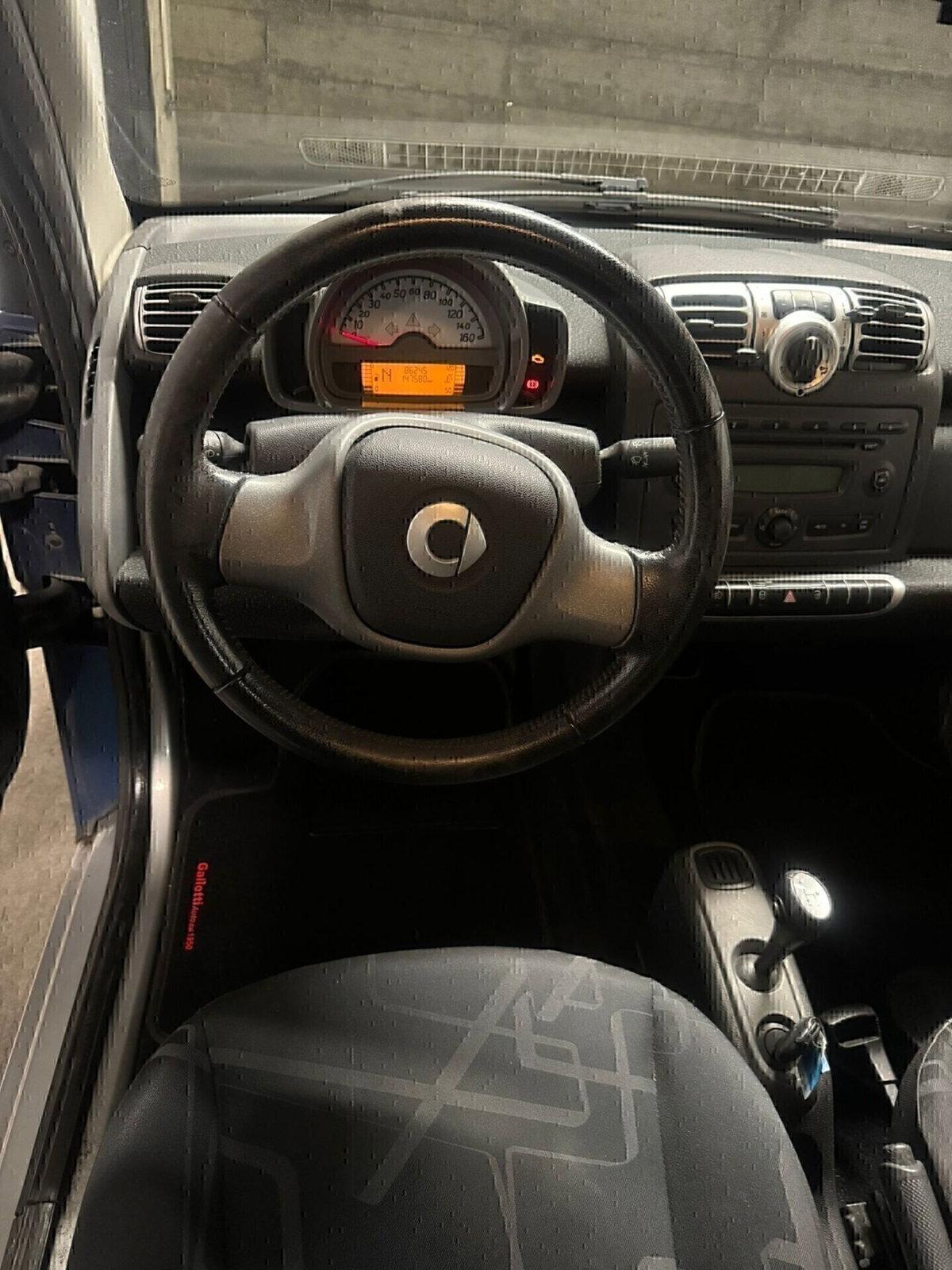 smart Fortwo 1000 52 kW MHD coupé pure (11)