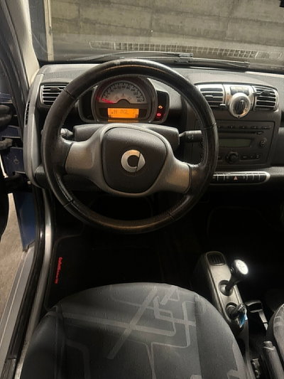 smart Fortwo 1000 52 kW MHD coupé pure (11)