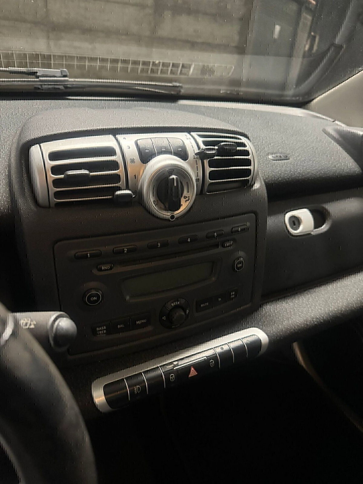 smart Fortwo 1000 52 kW MHD coupé pure (12)