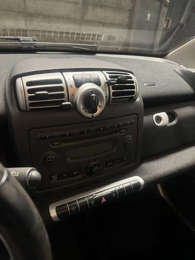 smart Fortwo 1000 52 kW MHD coupé pure (12)
