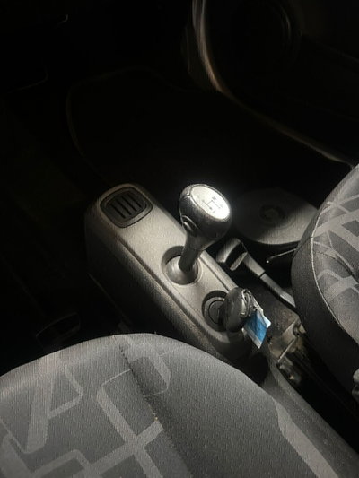 smart Fortwo 1000 52 kW MHD coupé pure (14)