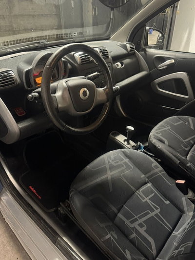 smart Fortwo 1000 52 kW MHD coupé pure (9)