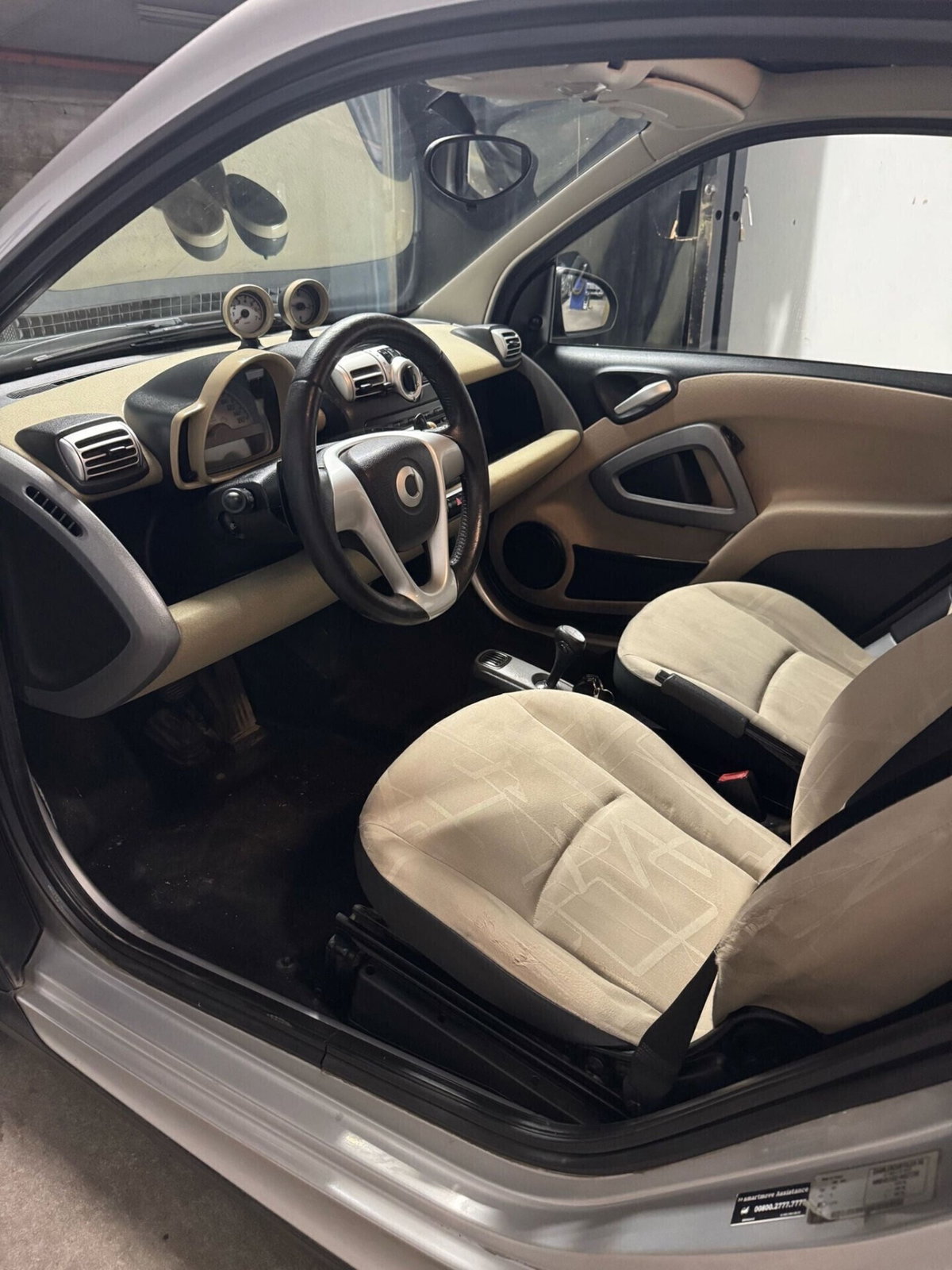 smart Fortwo 1000 52 kW MHD coupé passion (10)