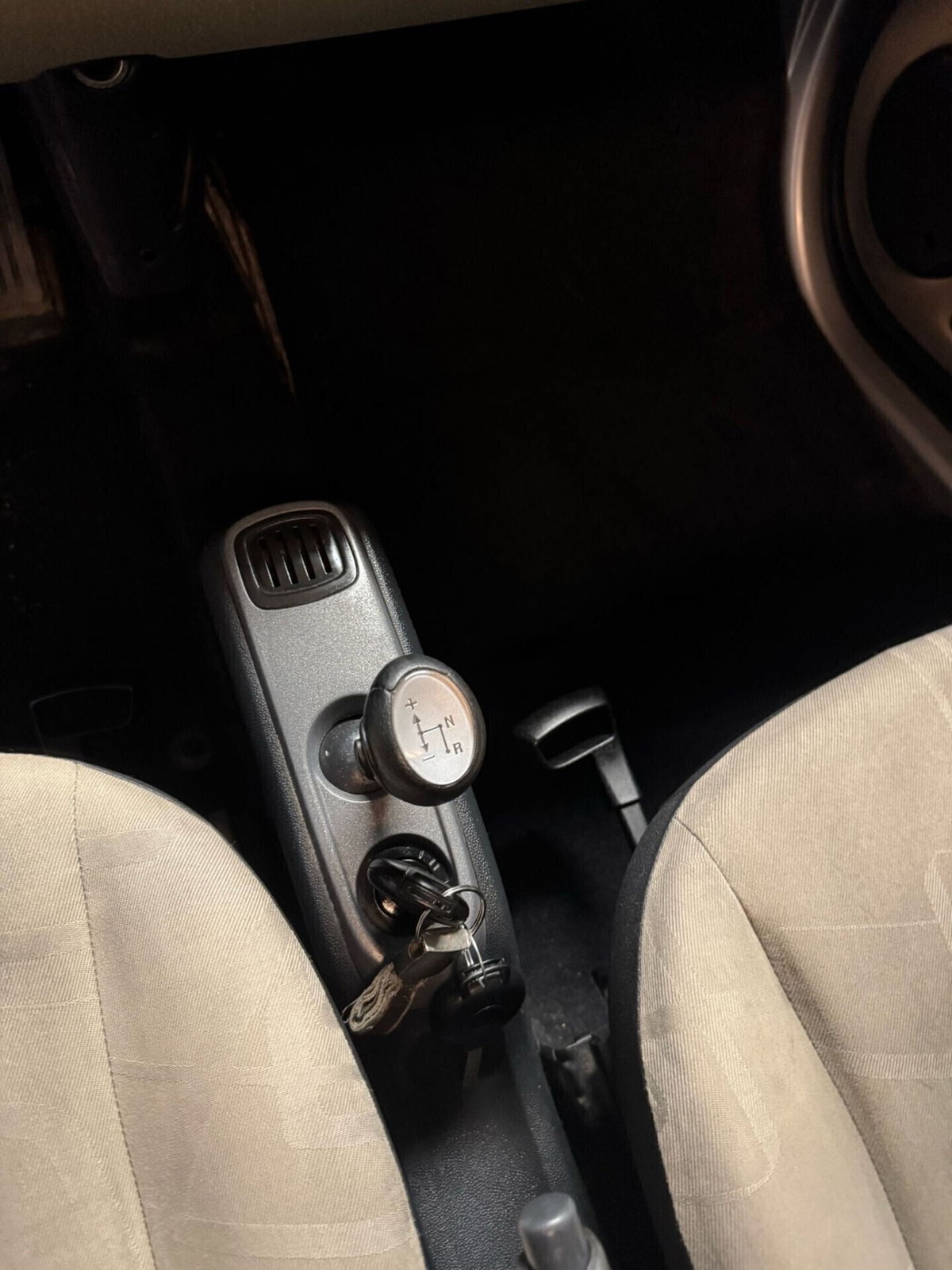 smart Fortwo 1000 52 kW MHD coupé passion (16)