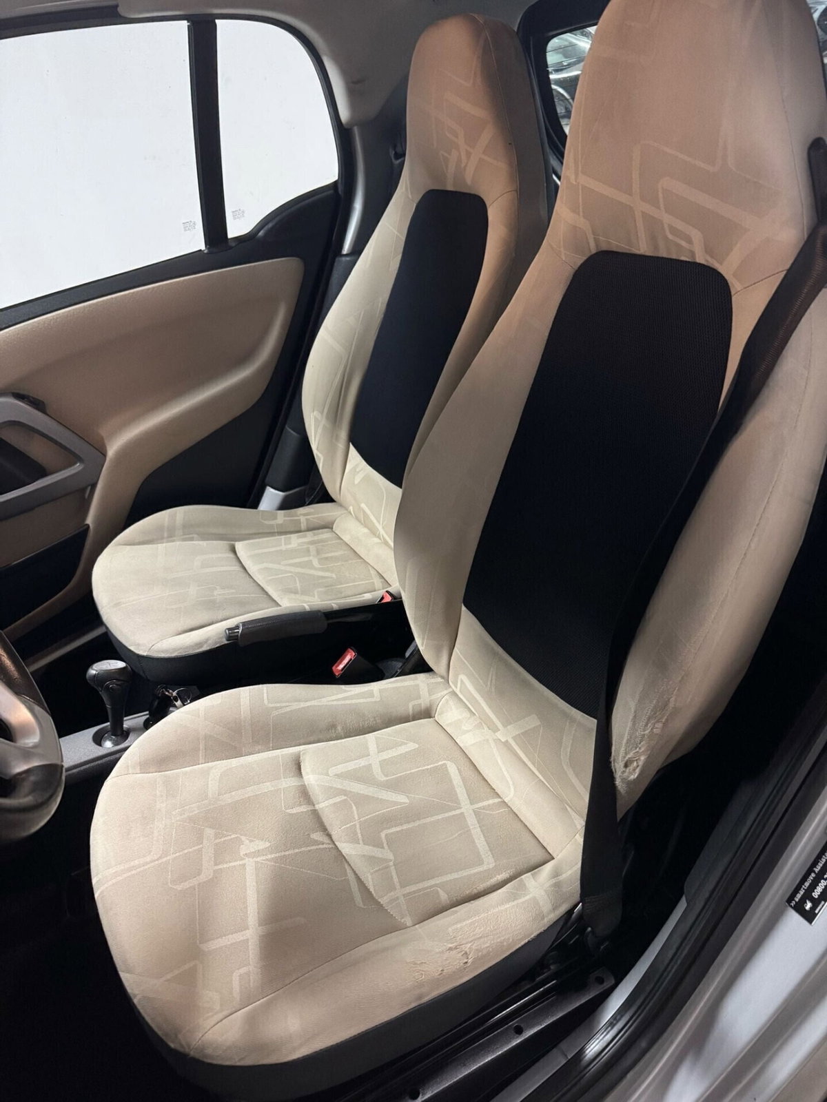 smart Fortwo 1000 52 kW MHD coupé passion (17)