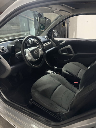 smart Fortwo 1000 52 kW MHD coupé pulse (10)