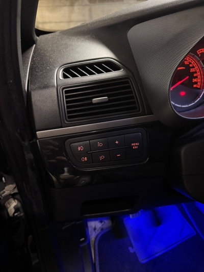 Abarth Grande Punto 1.4 T-Jet 16V 3 porte (17)