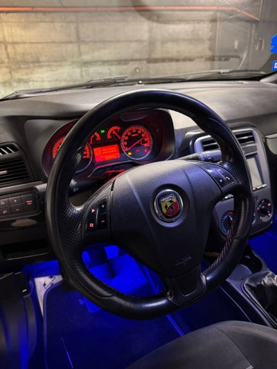 Abarth Grande Punto 1.4 T-Jet 16V 3 porte (19)