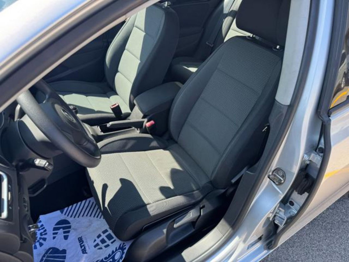 Volkswagen Golf 1.4 TSI 122CV 5p. Comfortline (11)