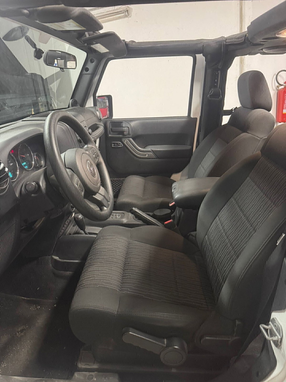 Jeep Wrangler 2.8 CRD DPF Cabrio (11)