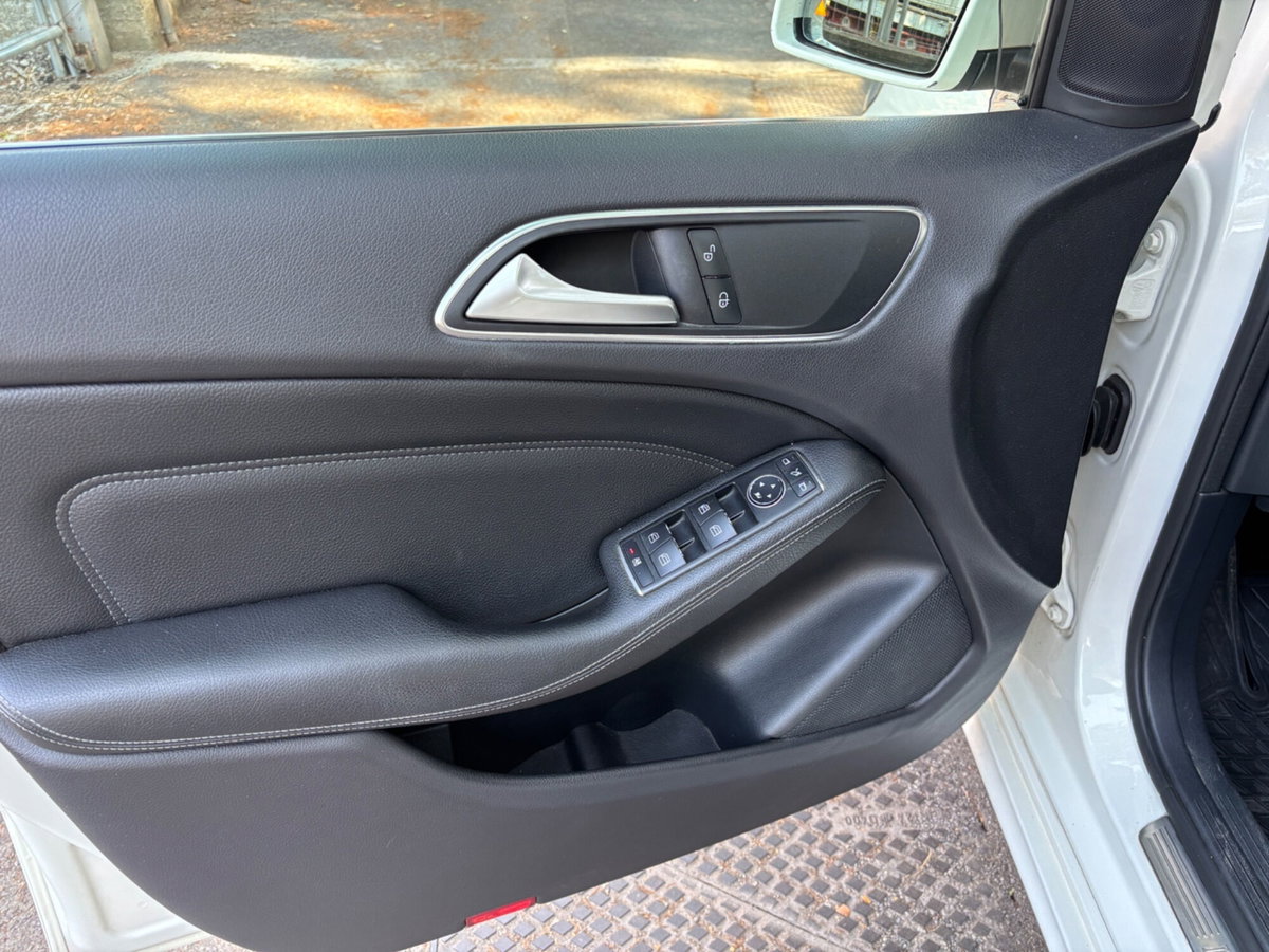 Mercedes-Benz Classe B 180 d Automatic Premium (12)
