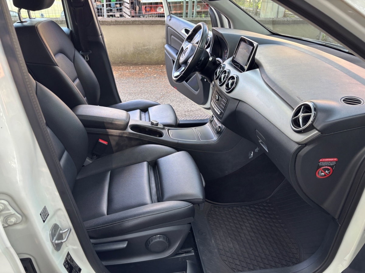 Mercedes-Benz Classe B 180 d Automatic Premium (19)