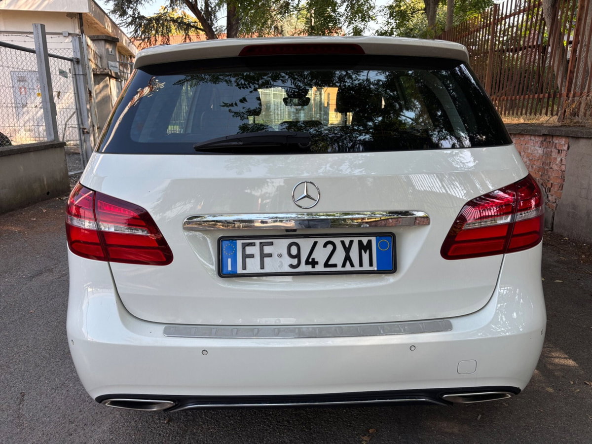 Mercedes-Benz Classe B 180 d Automatic Premium (6)