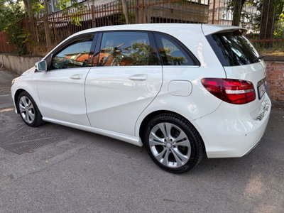 Mercedes-Benz Classe B 180 d Automatic Premium (7)