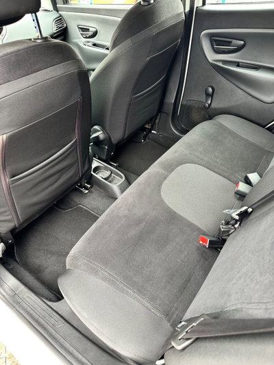 Lancia Ypsilon 1.3 MJT 16V 95 CV 5 porte S&S Platinum (12)