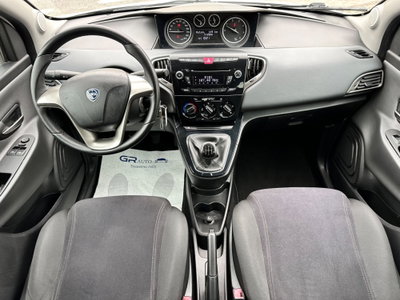 Lancia Ypsilon 1.3 MJT 16V 95 CV 5 porte S&S Platinum (13)