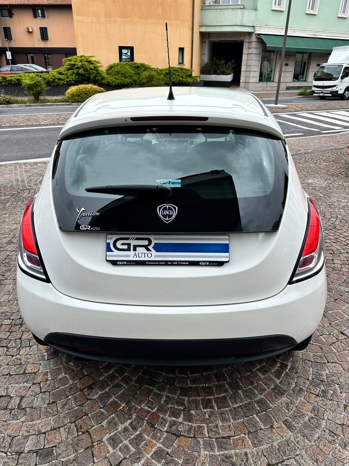 Lancia Ypsilon 1.3 MJT 16V 95 CV 5 porte S&S Platinum (5)