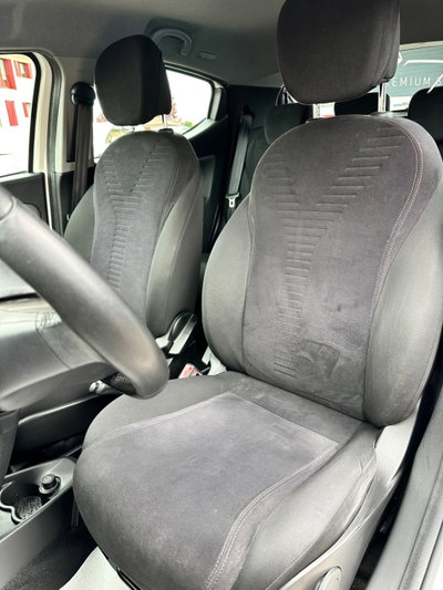 Lancia Ypsilon 1.3 MJT 16V 95 CV 5 porte S&S Platinum (8)