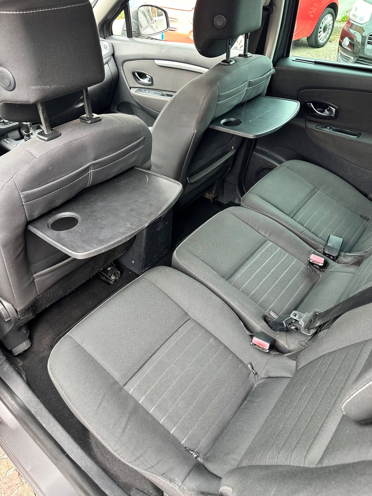 Renault Scenic E-Tech Electric XMod dCi 110 CV Start&Stop Energy Limited (12)