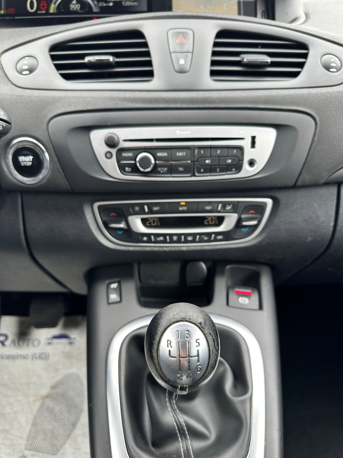Renault Scenic E-Tech Electric XMod dCi 110 CV Start&Stop Energy Limited (15)