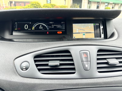 Renault Scenic E-Tech Electric XMod dCi 110 CV Start&Stop Energy Limited (17)
