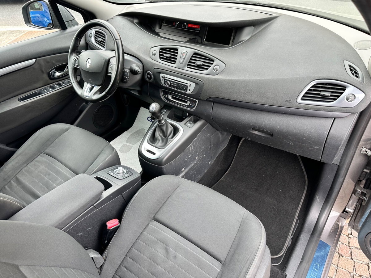 Renault Scenic E-Tech Electric XMod dCi 110 CV Start&Stop Energy Limited (9)